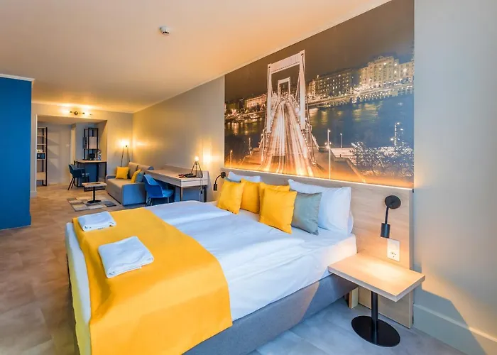 Family Connecting Twin Room