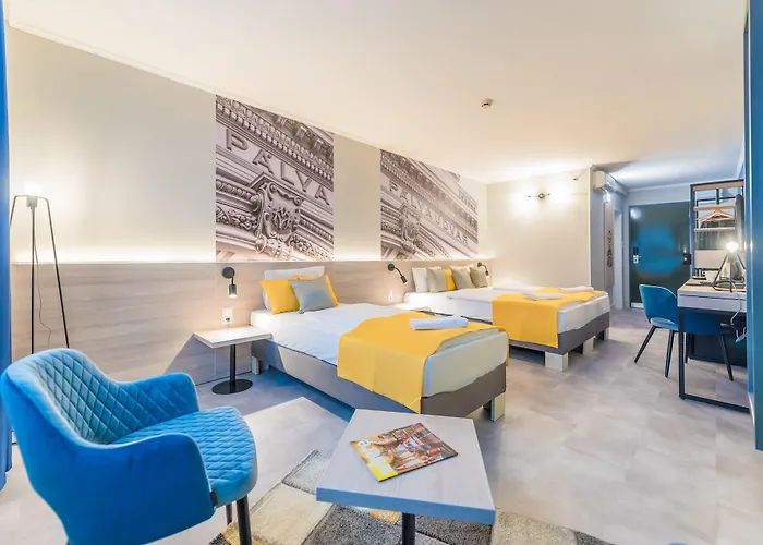Comfort Triple Room