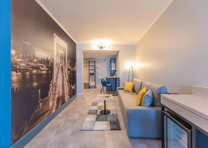 Family Connecting Twin Room